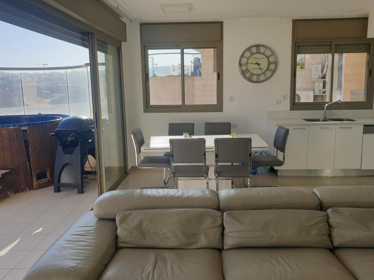 Luxury Exclusive Top Class Apartments Near The Sea With Pool Eilat Ngoại thất bức ảnh